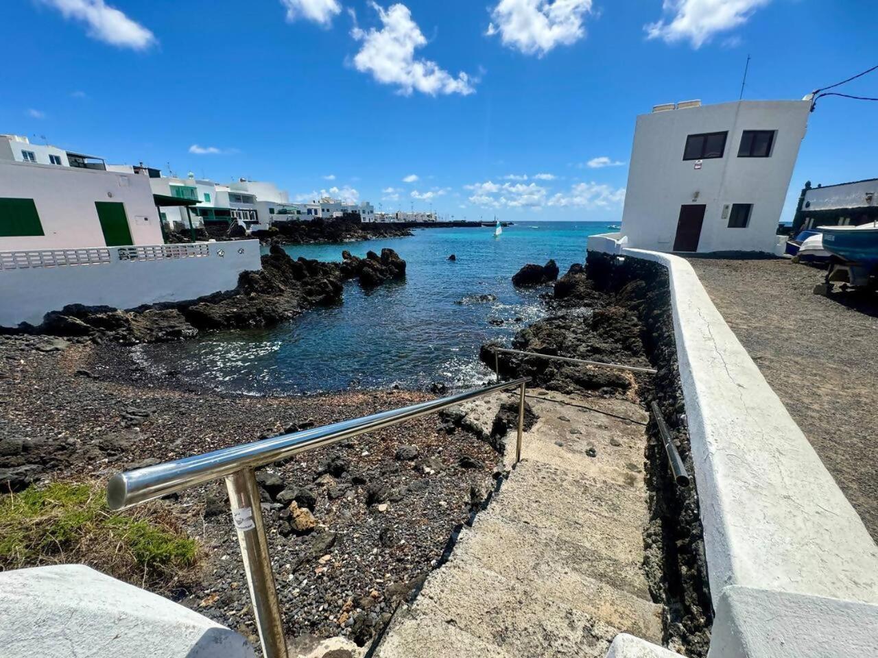 Gran Terraza 1 Minuto De Las Piscinas Naturales Punta Mujeres Bagian luar foto